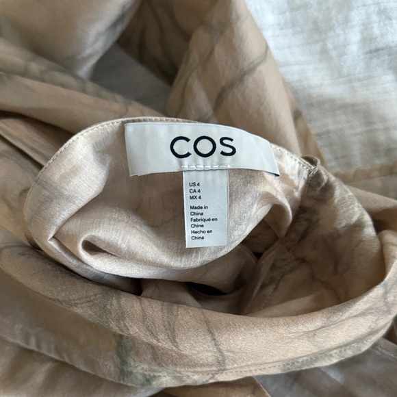 COS Floral-Print Halterneck A-Line Maxi Dress - Picture 5 of 7